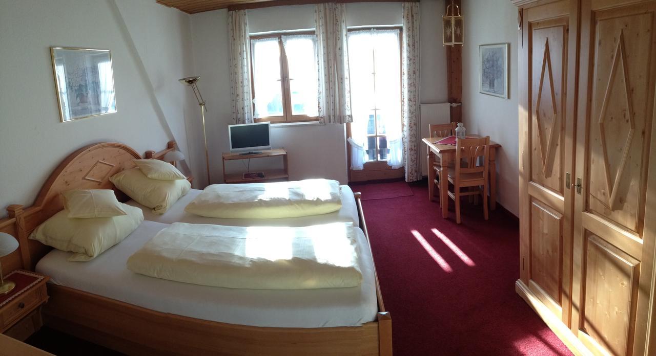 جارمش بارتنكيرشن Hotel Maier Garni المظهر الخارجي الصورة
