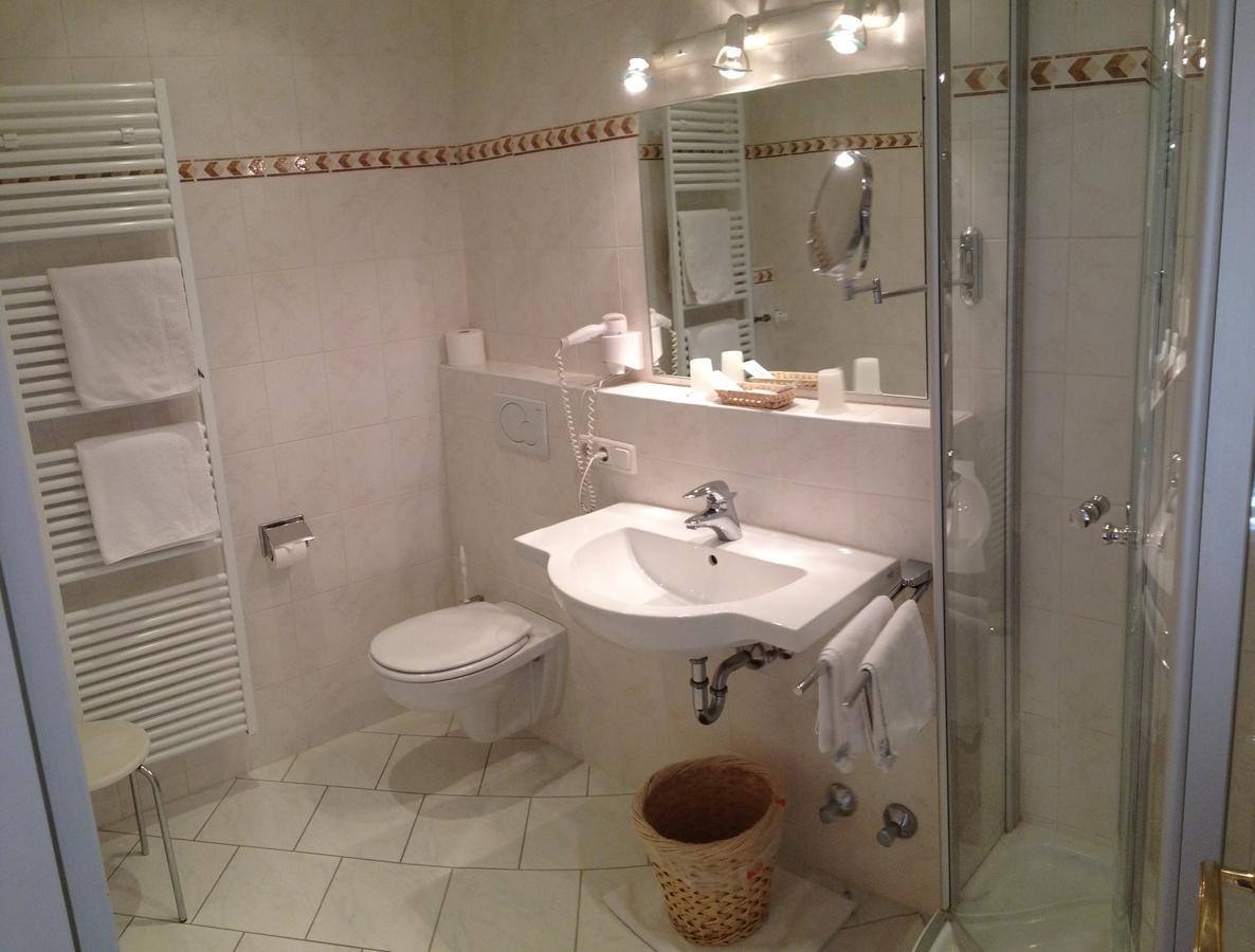 جارمش بارتنكيرشن Hotel Maier Garni المظهر الخارجي الصورة